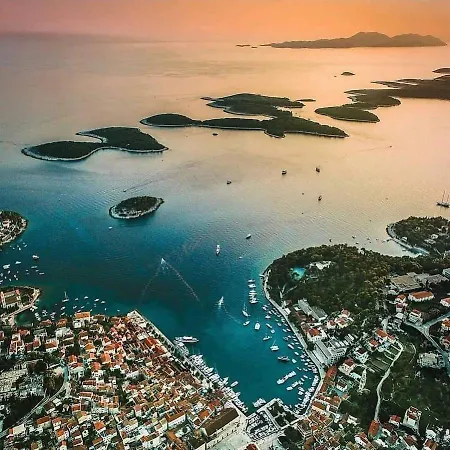 Villa Royale With Pool Hvar Town Exterior photo