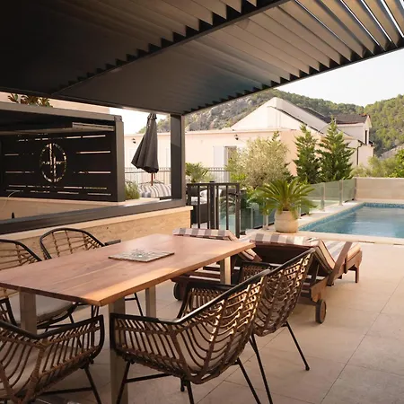 Villa Royale With Pool Hvar Town Exterior photo