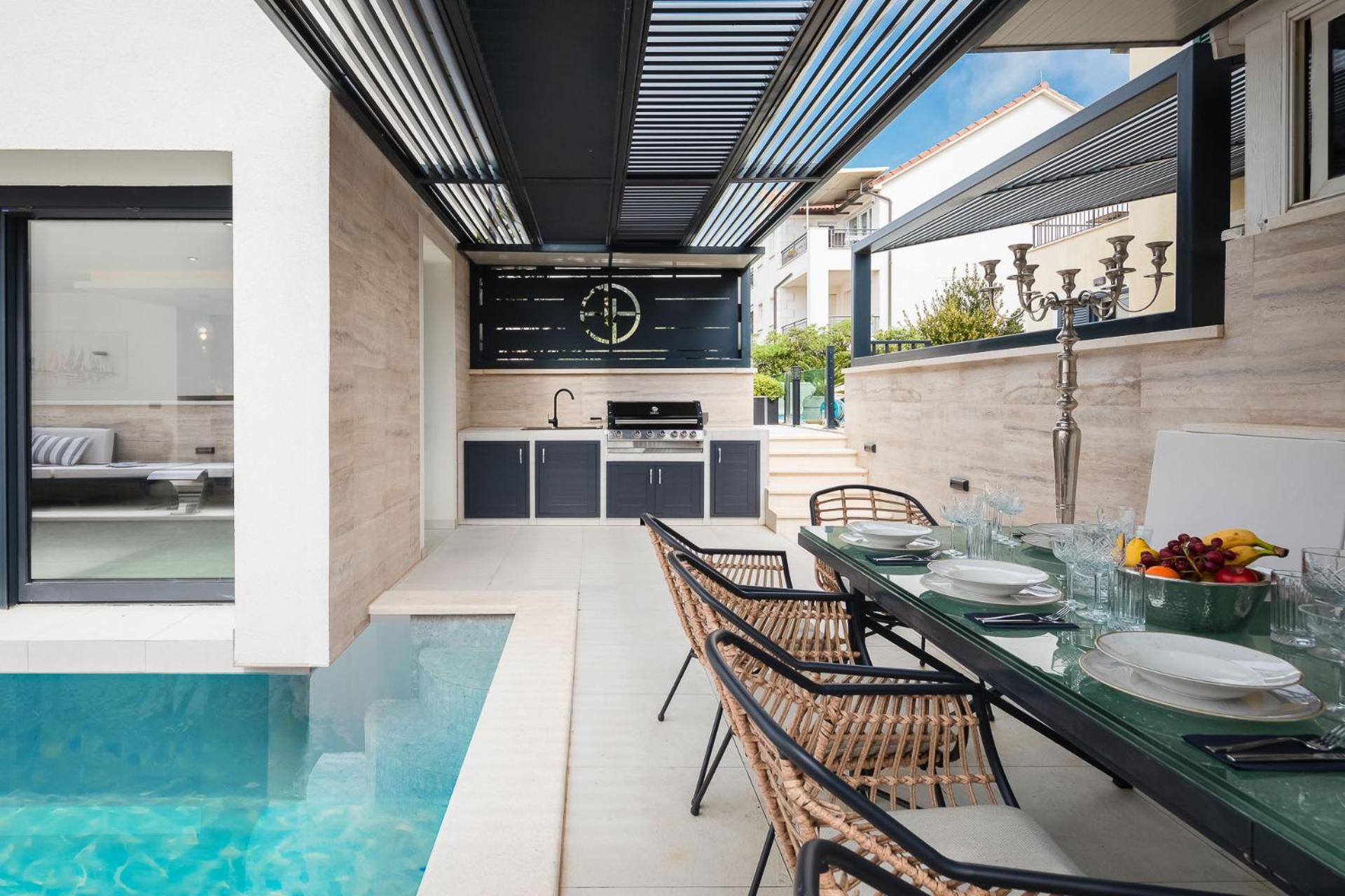 Apartment Royale With Pool Hvar Town