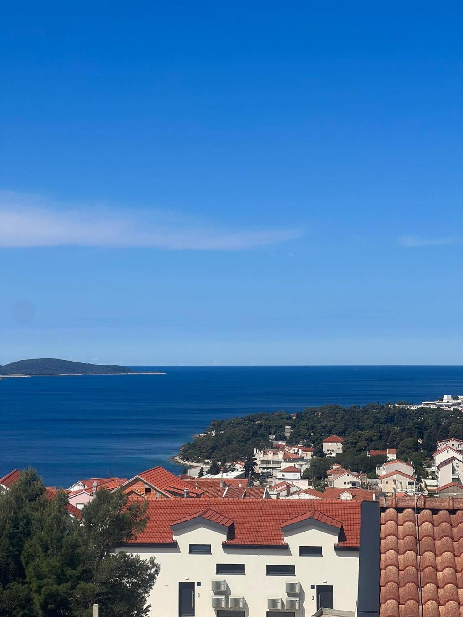 Royale With Pool * Hvar Town